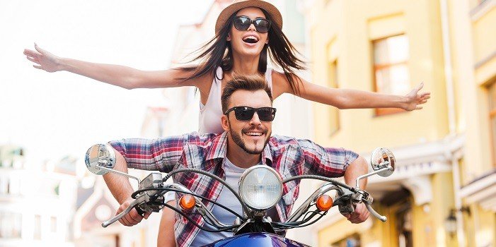 Couple en moto
